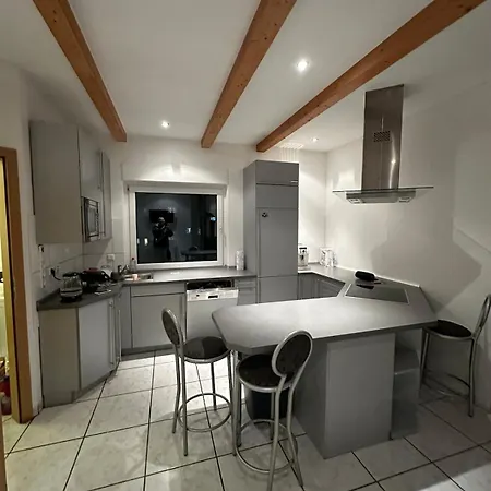 Lovely 110m2 شقة *